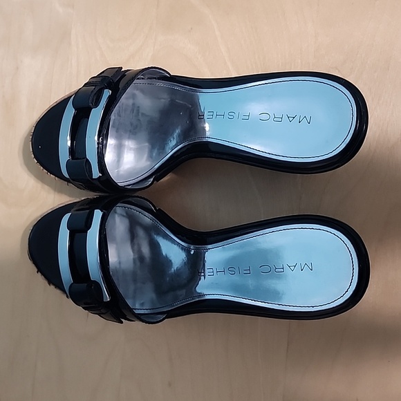 MARC FISHER MFOSTRA black patent leather wedge sandals. Size 6.5M - Picture 5 of 9